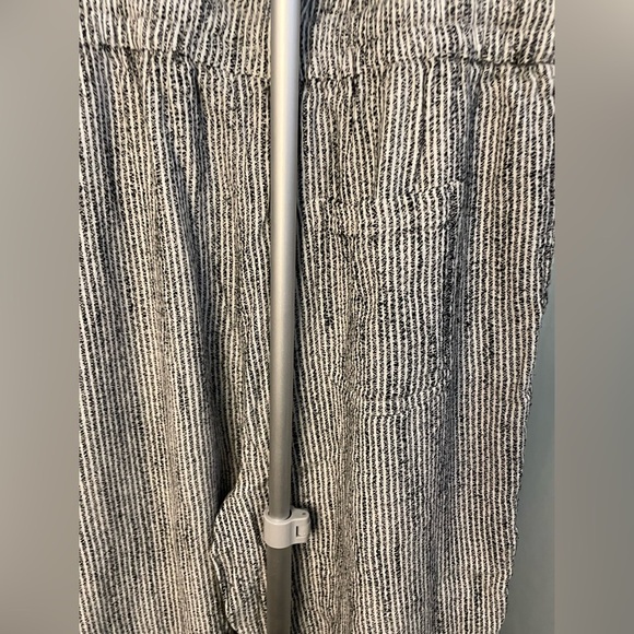 AERIE‎ Black and White Striped Pants Size small - Picture 5 of 7